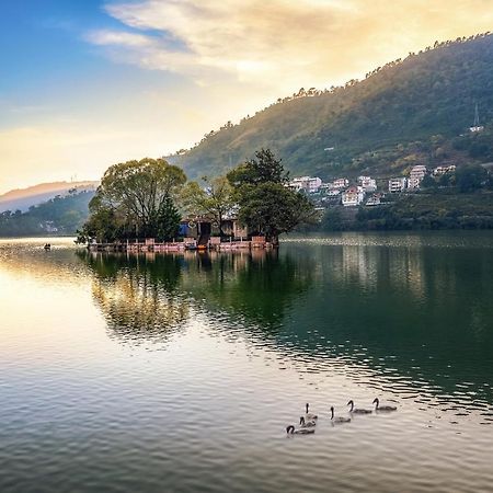 The Fishermen'S Lodge By Leisure Hotels Bhimtal Exterior photo
